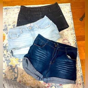 Women’s jean shorts bundle size 10-14